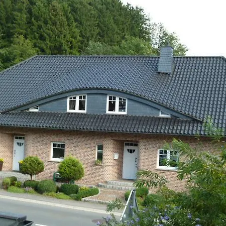 Ferienwohnung * Lindlar